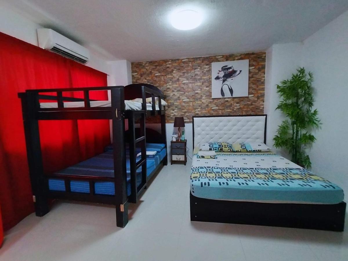 N&J Lopez Lodging House Pasay Buitenkant foto