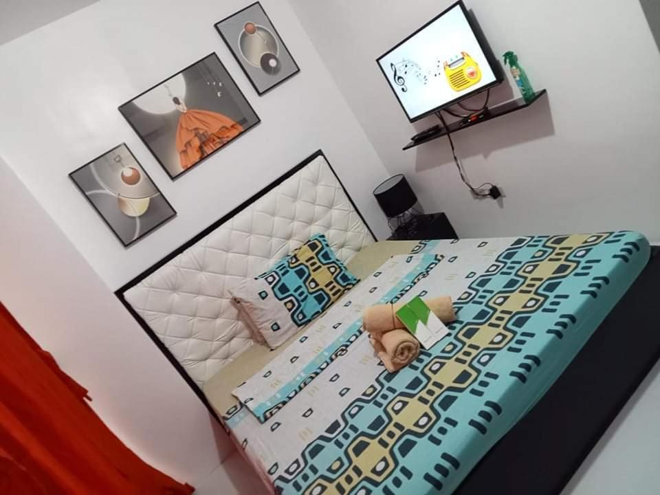 N&J Lopez Lodging House Pasay Buitenkant foto