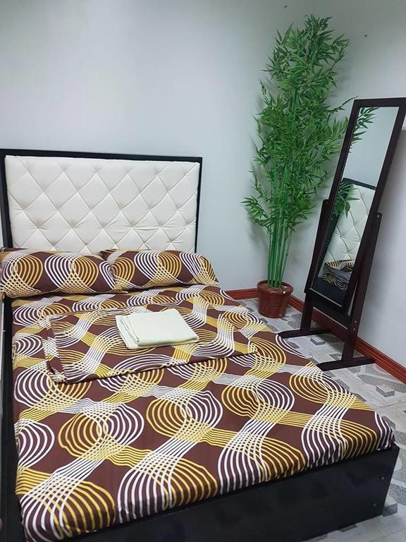 N&J Lopez Lodging House Pasay Buitenkant foto