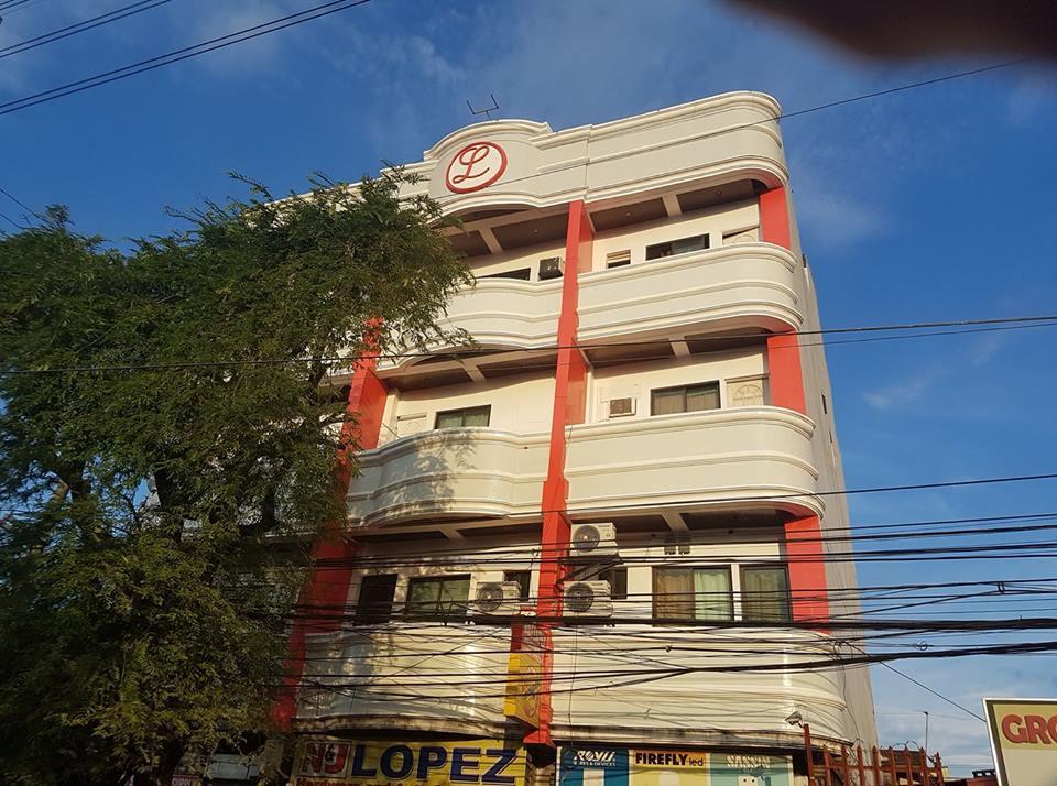 N&J Lopez Lodging House Pasay Buitenkant foto