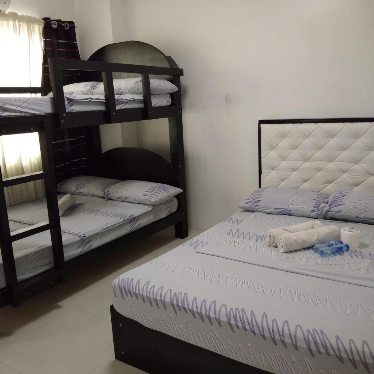 N&J Lopez Lodging House Pasay Kamer foto